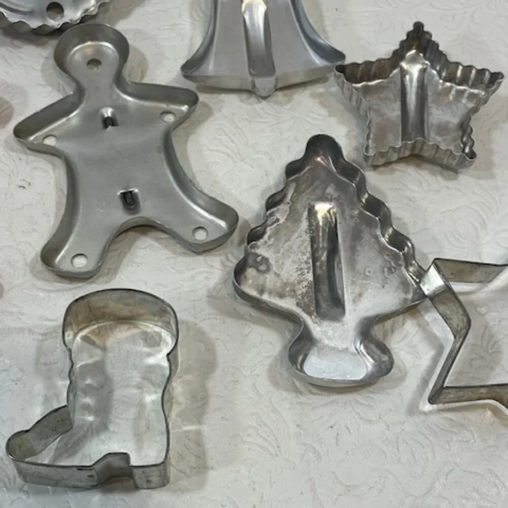 VTG 8 Various Biscuit Cookie Cutters Metal Gingerbread Man Stars Bell Tree Boot